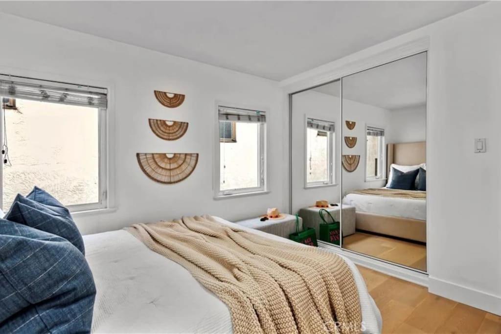 Amazing Location! Luxurious Beach Cottage.Ocean Views マンハッタン・ビーチ エクステリア 写真